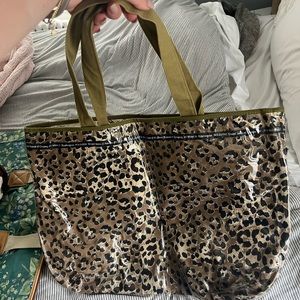 Plastic canvas reversible tote